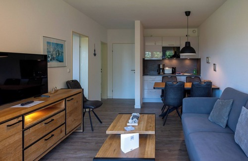 Spiekeroog Apartment | Beautiful 3-room apartment with balcony (west) in a central location