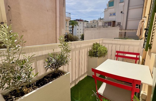 Cannes City Centre Apartment | Beautiful 3 rooms 4 * fully renovated in the heart of Cannes