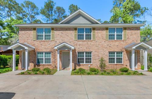 Killearn Estates House | Beautiful 3-suite home w/patio dining, big yard