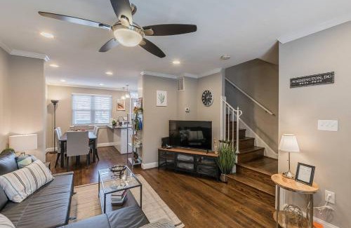 Potomac West House | Beautiful 3br 2ba House with cozy backyard by CozySuites