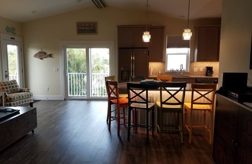 Holmes Beach House | Beautiful 3BR/2BA, Family Friendly Home w/Private pool/patio area