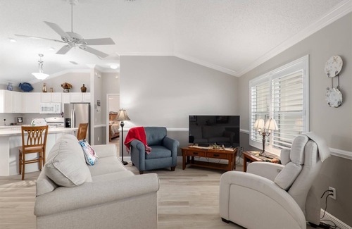 Glenbrook House | Beautiful 3BR/2BA Home — Prime Location Near Golf, Shopping & Sumter Landing!