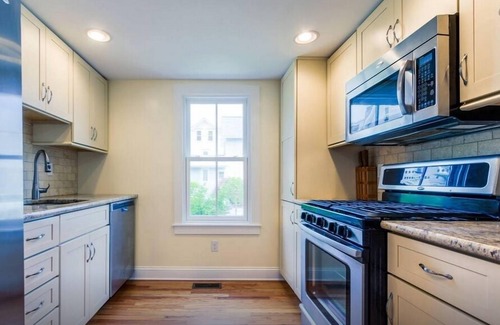 Ocean Grove House | Beautiful 3BR Victorian Home w/Beach Locker