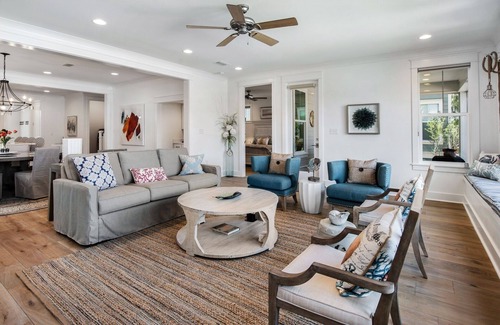 Santa Rosa Beach House | Beautiful 4 Bedroom, On the Pool, 1/2 mi to beach, Cruiser Bikes!