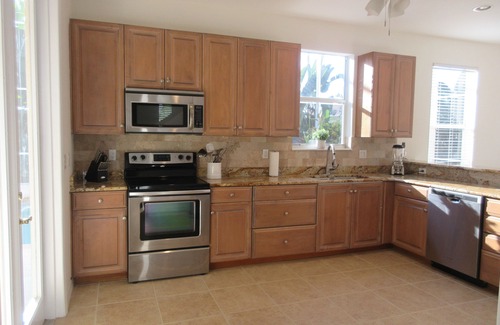 Bonita Springs House | Beautiful 4 bedroom, 3 bath w/heated swimming pool home 14 mins from the beach