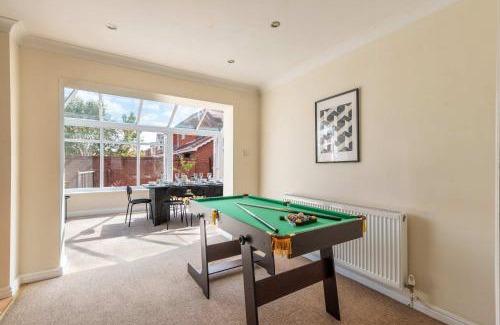 Emersons Green House | Beautiful 4 Bedroom Home near Bristol