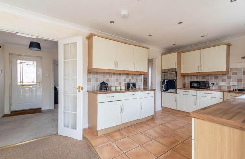 Emersons Green House | Beautiful 4 Bedroom Home near Bristol