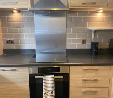 West Thurrock House | Beautiful 4 bedroom home with Parking by Lakeside