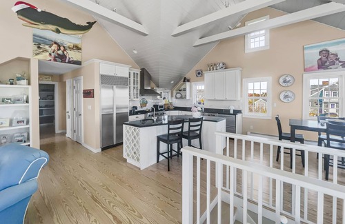 Nantucket House | Beautiful 4 Bedroom House on Cisco Beach