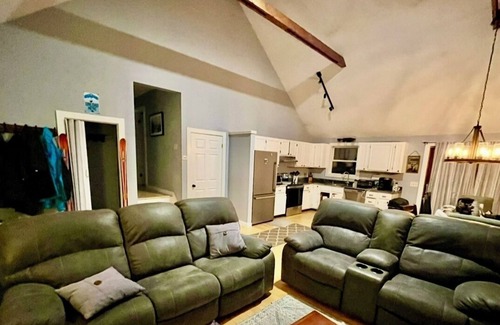 Stowe House | Beautiful 4 Bedroom Home close to Stowe Village and Stowe Resort
