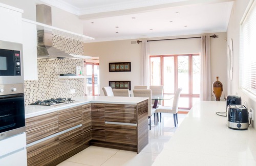 Harare House | Beautiful 4 bedroom house on 4000m2 plot