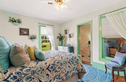 Stanley House | Beautiful 4 Bedroom Retreat in the heart of Shenandoah