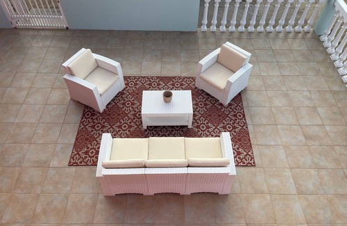 Kamay Villa | Beautiful 4 BR/4 BA Villa near all Palm Beach attractions