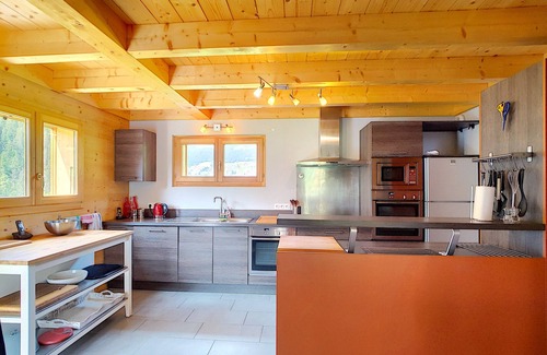 Chatel Ski Chalet | Beautiful 4* Chalet for 14/15 people, very comfortable with jacuzzi in Châtel