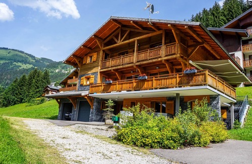 Chatel Ski Chalet | Beautiful 4* Chalet for 14/15 people, very comfortable with jacuzzi in Châtel