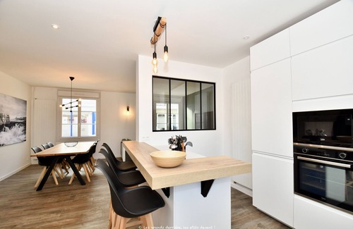 Royan Apartment | Beautiful 4 pers. modern apartment- 2 bedrooms- center of Royan- France