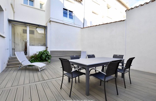Royan Apartment | Beautiful 4 pers. modern apartment- 2 bedrooms- center of Royan- France