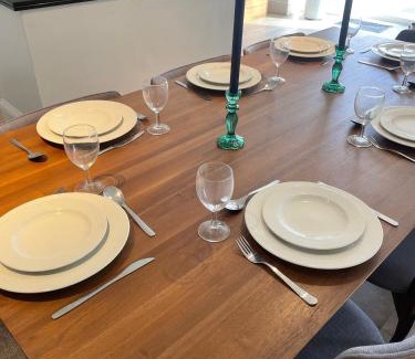 West Barnes House | Beautiful 4B.2Ba House + office