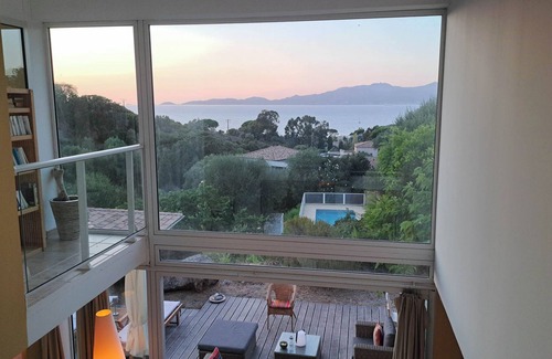 Portigliolo Villa | Beautiful 5-bedroom architect-designed house with sea view and swimming pool