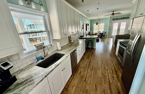 Surfside Beach House | Beautiful 5 bedroom. September dates Ocean lakes extra lot! Plenty parking!