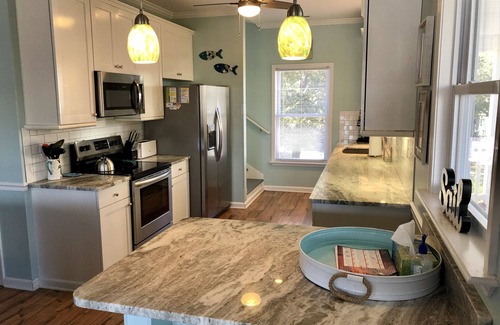 Surfside Beach House | Beautiful 5 bedroom. September dates Ocean lakes extra lot! Plenty parking!