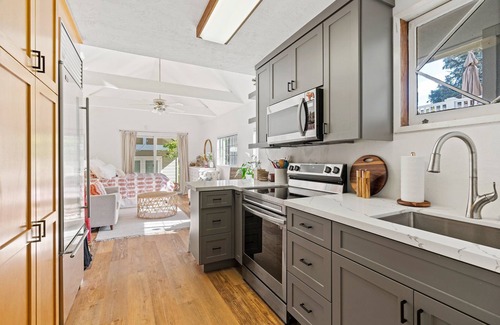 Eastside Santa Cruz Cottage | Beautiful 5 bedroom home just steps from the beach