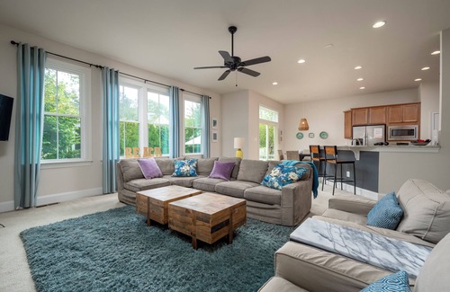 The Glade House | BEAUTIFUL 5 BR HOME, COMMTY POOL, TENNIS, FITNESS, 19520 Manchester, Rehoboth