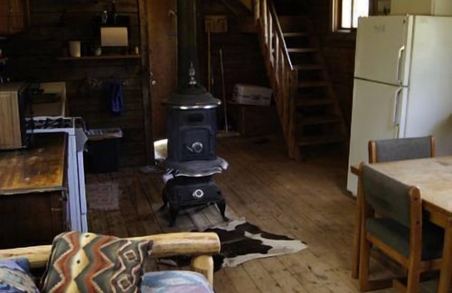 Bedford Cabin | Beautiful 5 cabin facility perfect for large groups!