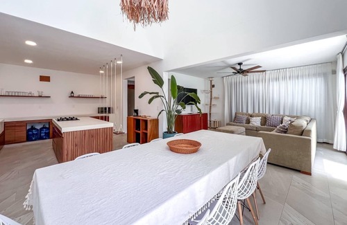 Salina Grande Villa | Beautiful 6BR mid-island w/private pool