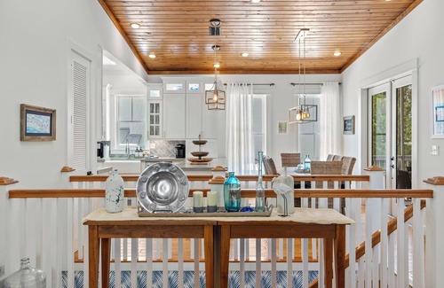 San Juan House | Beautiful 8-bedroom house Sleeps 24 in Santa Rosa Beach. Private Pool & Hot Tub