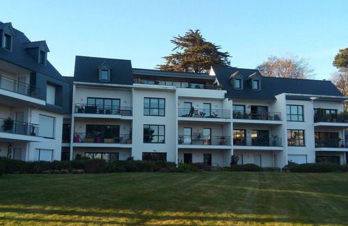 Benodet Apartment | Beautiful 80 m² apartment ~ 3 stars ~ Sea view - Close to beaches and shops