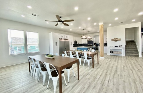 San Luis Beach House | Beautiful 8Bed/7Bath Beach View Home for the entire Family