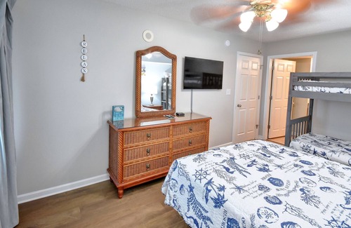 Crescent Beach Condo | Beautiful 9th floor 3 bedroom/3 bath luxury condo