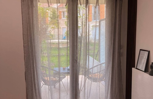 Bussy-Saint-Georges Apartment | Beautiful apartment with terrace and garden