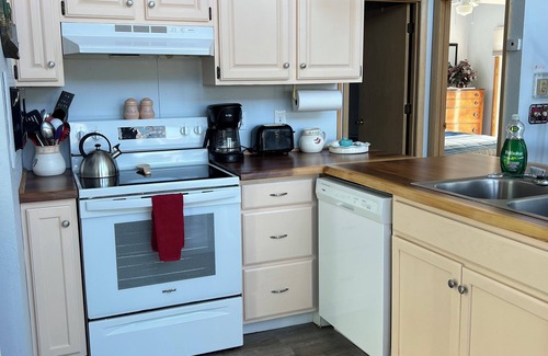 Boyne City Ski Chalet | BEAUTIFUL A-FRAME IN QUIET AREA, one block from Lake Charlevoix