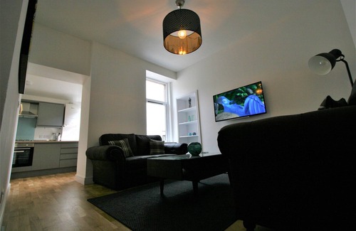 Inverness City Centre Apartment | Beautiful accommodation close to the city centre and River Ness