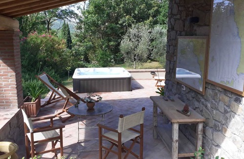 Pomaia Apartment | Beautiful accommodation in a quiet location and with a huge garden,Wi-Fi,t5