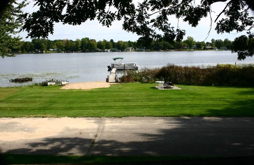 Ada House | Beautiful Ada home for rent, Located on Ratigan Lake. 3880 Bell Lake Dr. Ada MI