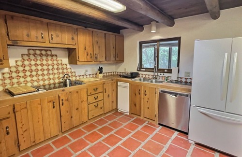 Taos House | Beautiful Adobe in the Pines Above Taos
