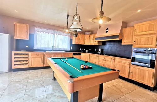 Elne House | Beautiful air-conditioned villa with all comforts, private swimming pool with cascading rock,.