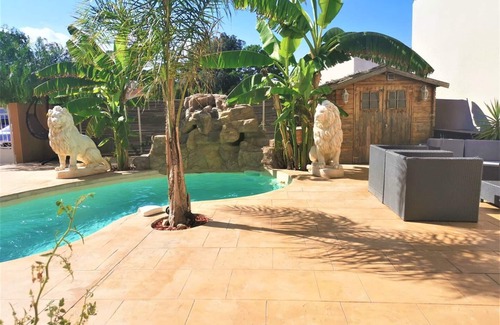 Elne House | Beautiful air-conditioned villa with all comforts, private swimming pool with cascading rock,.