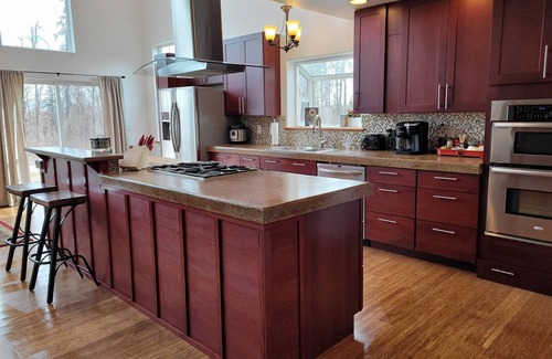 Knik-Fairview House | Beautiful Alaska home on private wooded acre. 20% discount for >30 days rental.