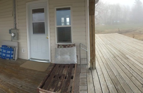 Dunnottar Cottage | Beautiful all-season cabin in a peaceful, phenomenal location at a great price