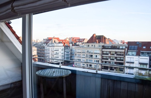 Knokke Apartment | Beautiful and bright penthouse/duplex apartment