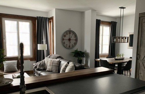 Mont-Tremblant Pedestrian Village Condo | Beautiful and cozy ski-in| ski-out condo in Mont-Tremblant's pedestrian village