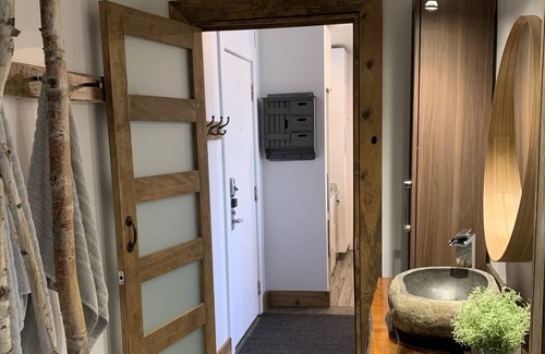 Mont-Tremblant Pedestrian Village Condo | Beautiful and cozy ski-in| ski-out condo in Mont-Tremblant's pedestrian village