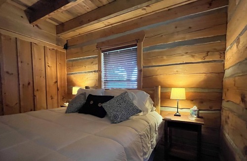 Vesta Cabin | Beautiful and comfortable fully furnished mountain cabin with central air!