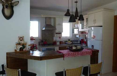 Canela House | Beautiful and comfortable house, gated community, free wifi 300 Mb, pet allowed