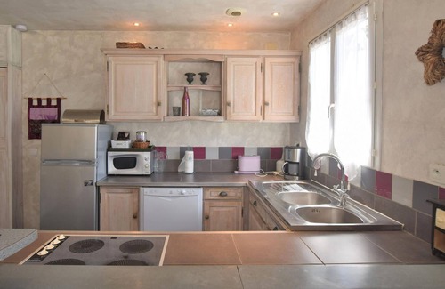 Beuzeville Apartment | Beautiful and cozy apartment invites you to discover the surroundings.