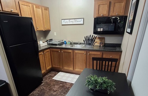 Odessa Apartment | Beautiful and cozy full size bed studio